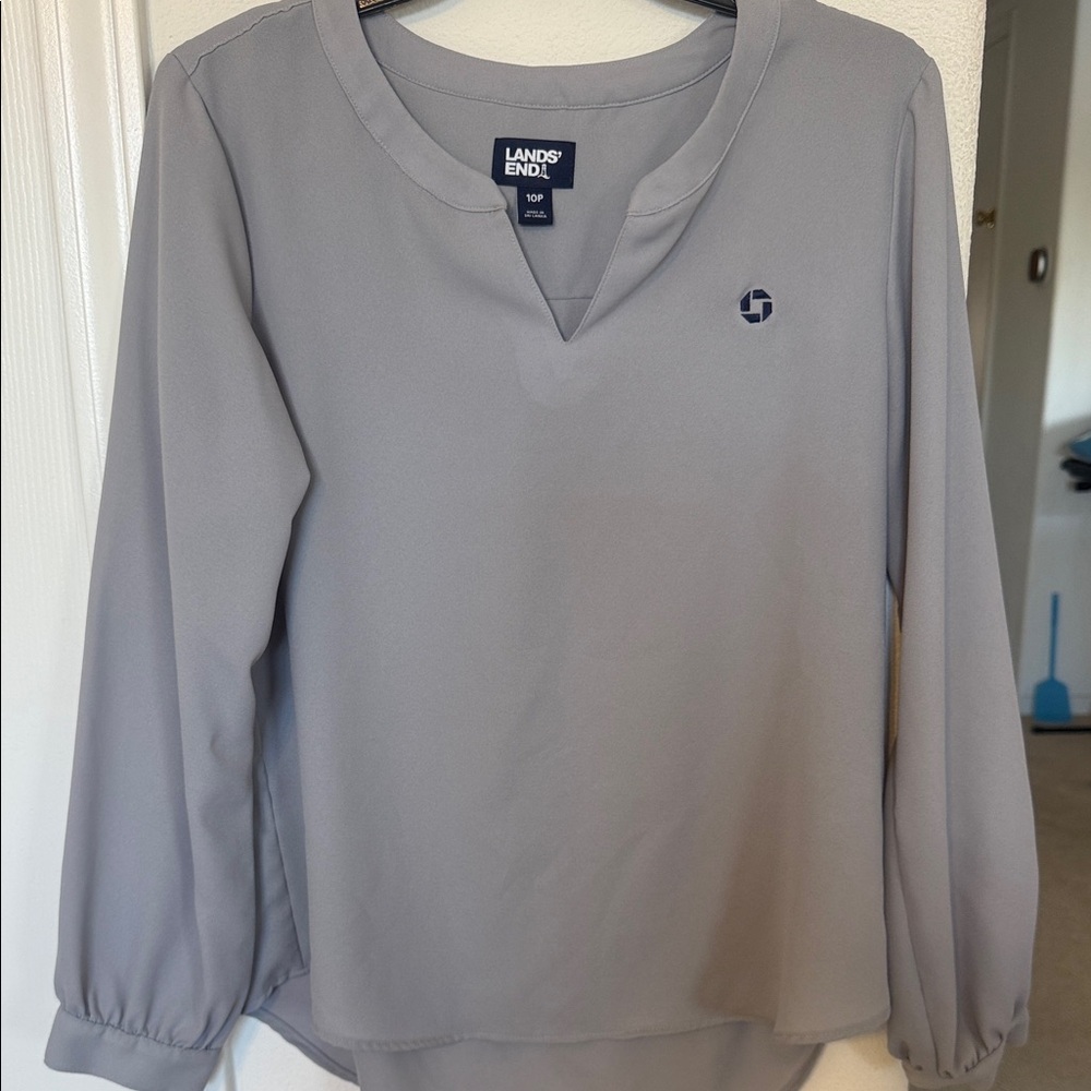 Chase Lands' End Gray Blouse with Long Sleeves